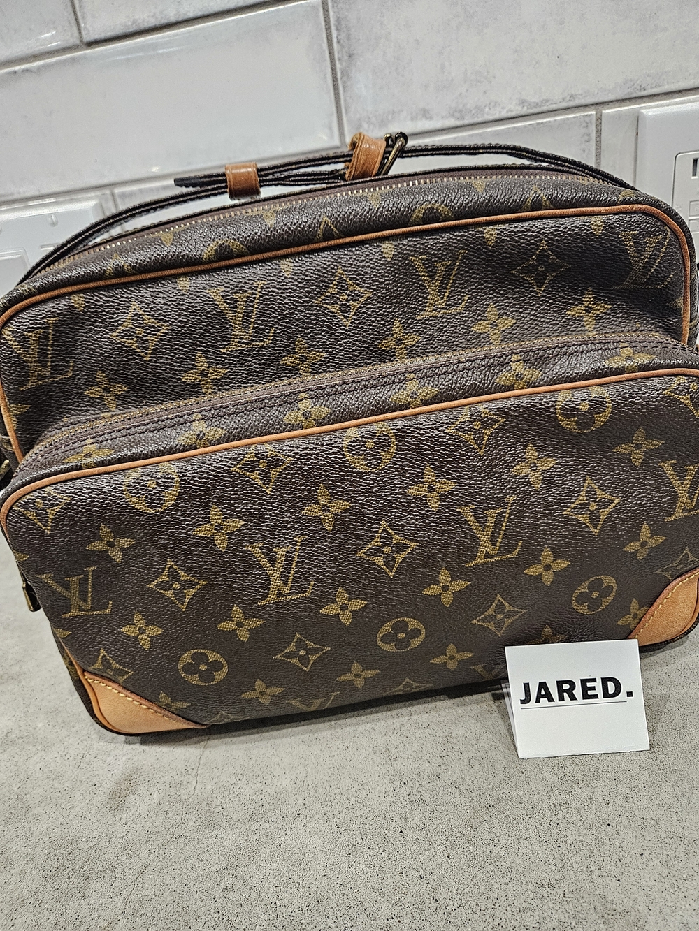 Louis Vuitton Nil